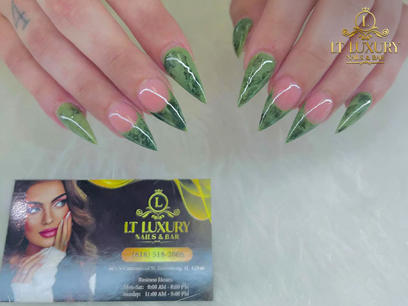 LT Luxury Nails & Bar